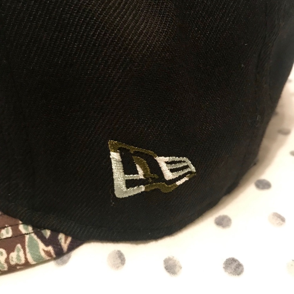 New Era X Crooks & Castles - Picture 2 of 4